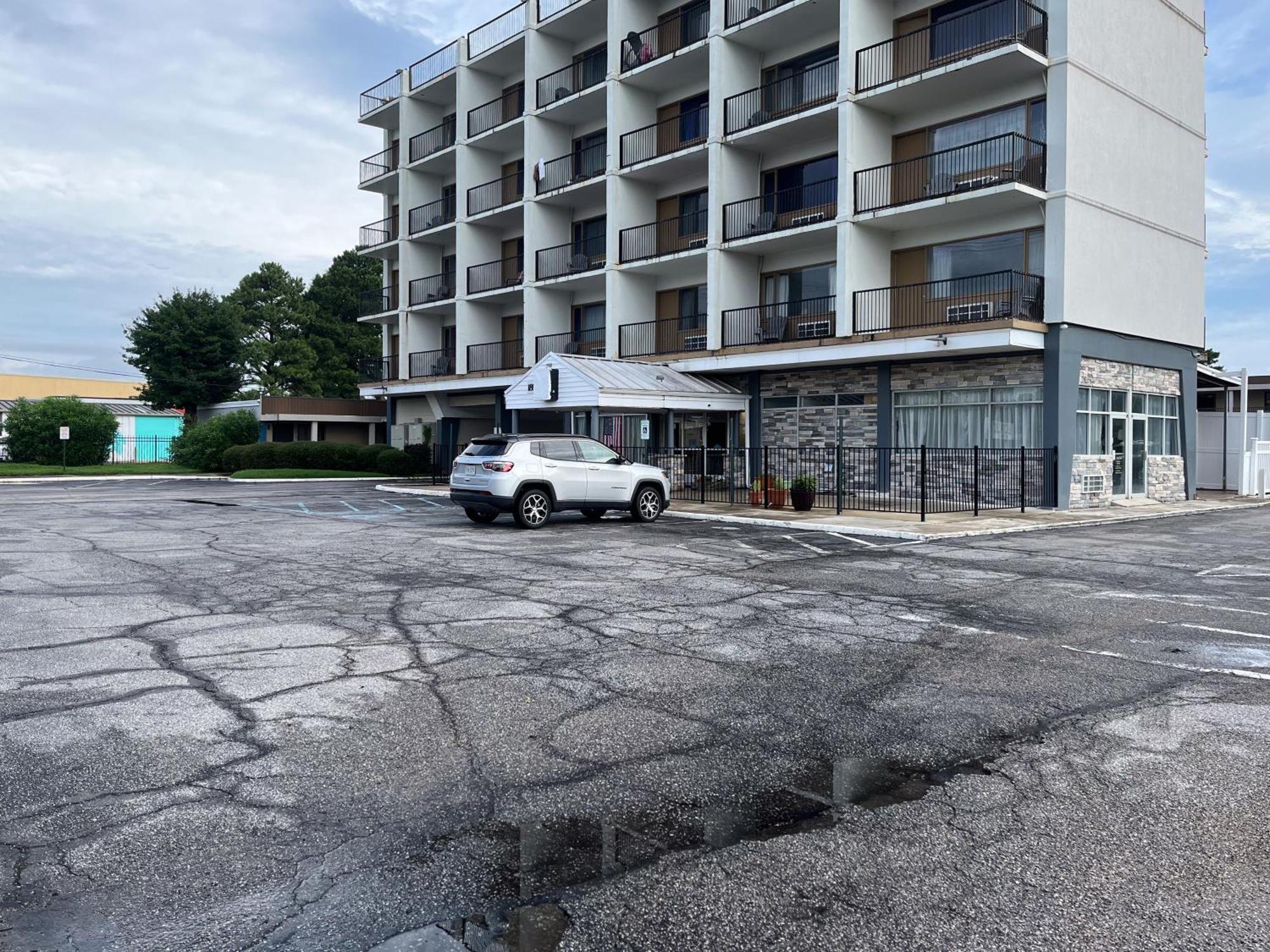 Motel 6 Norfolk, Va East Little Creek מראה חיצוני תמונה