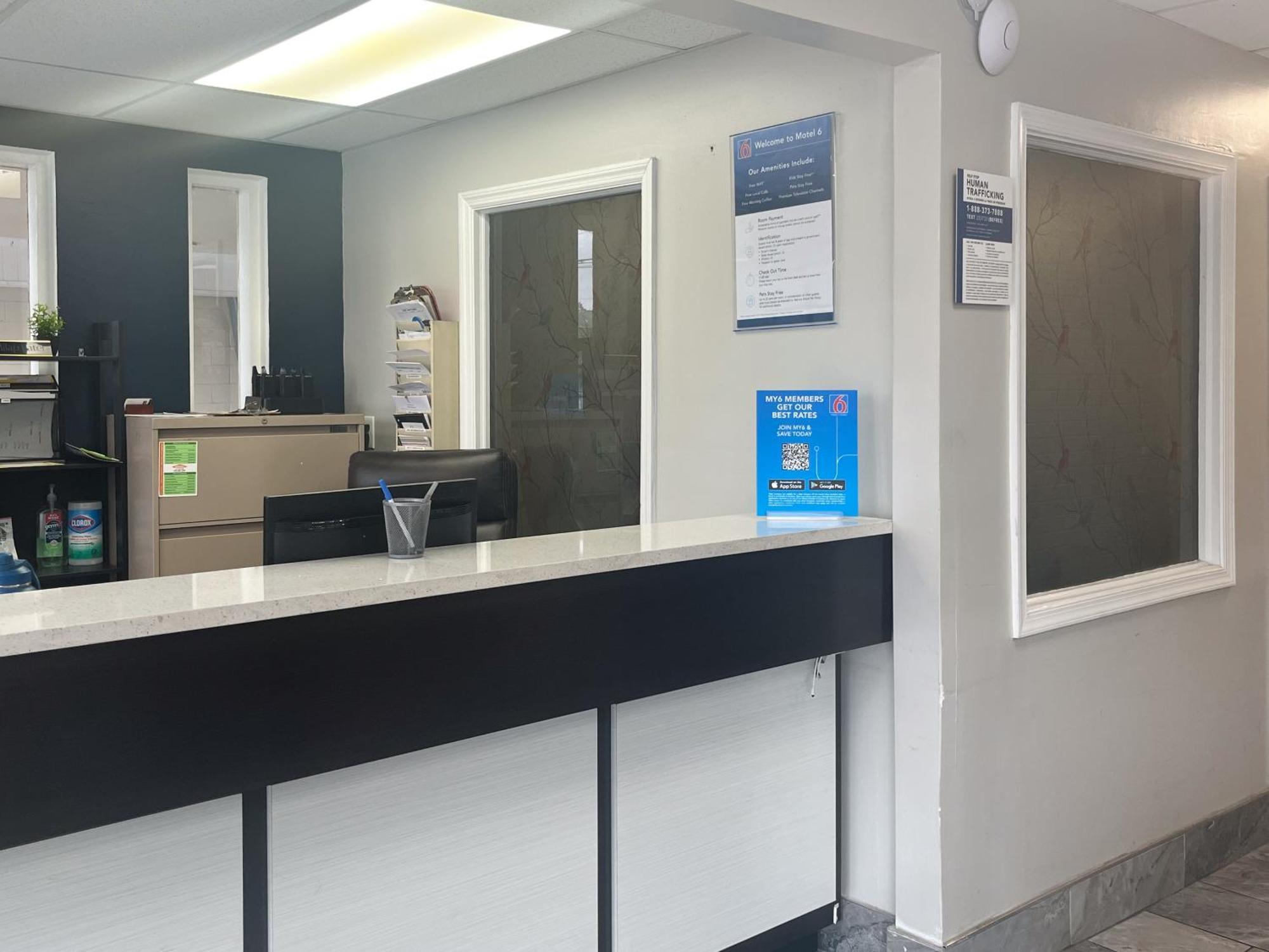 Motel 6 Norfolk, Va East Little Creek מראה חיצוני תמונה