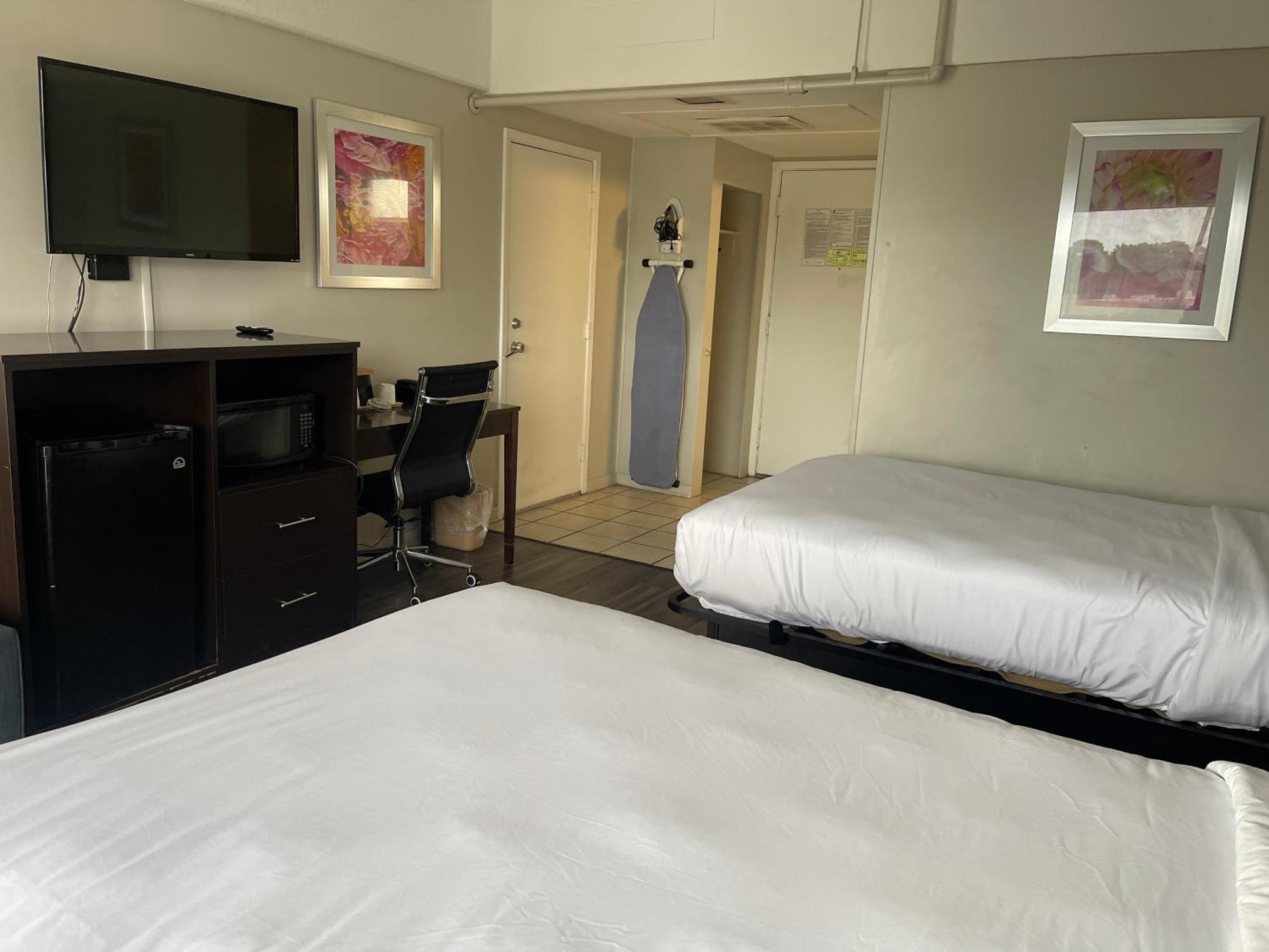 Motel 6 Norfolk, Va East Little Creek מראה חיצוני תמונה