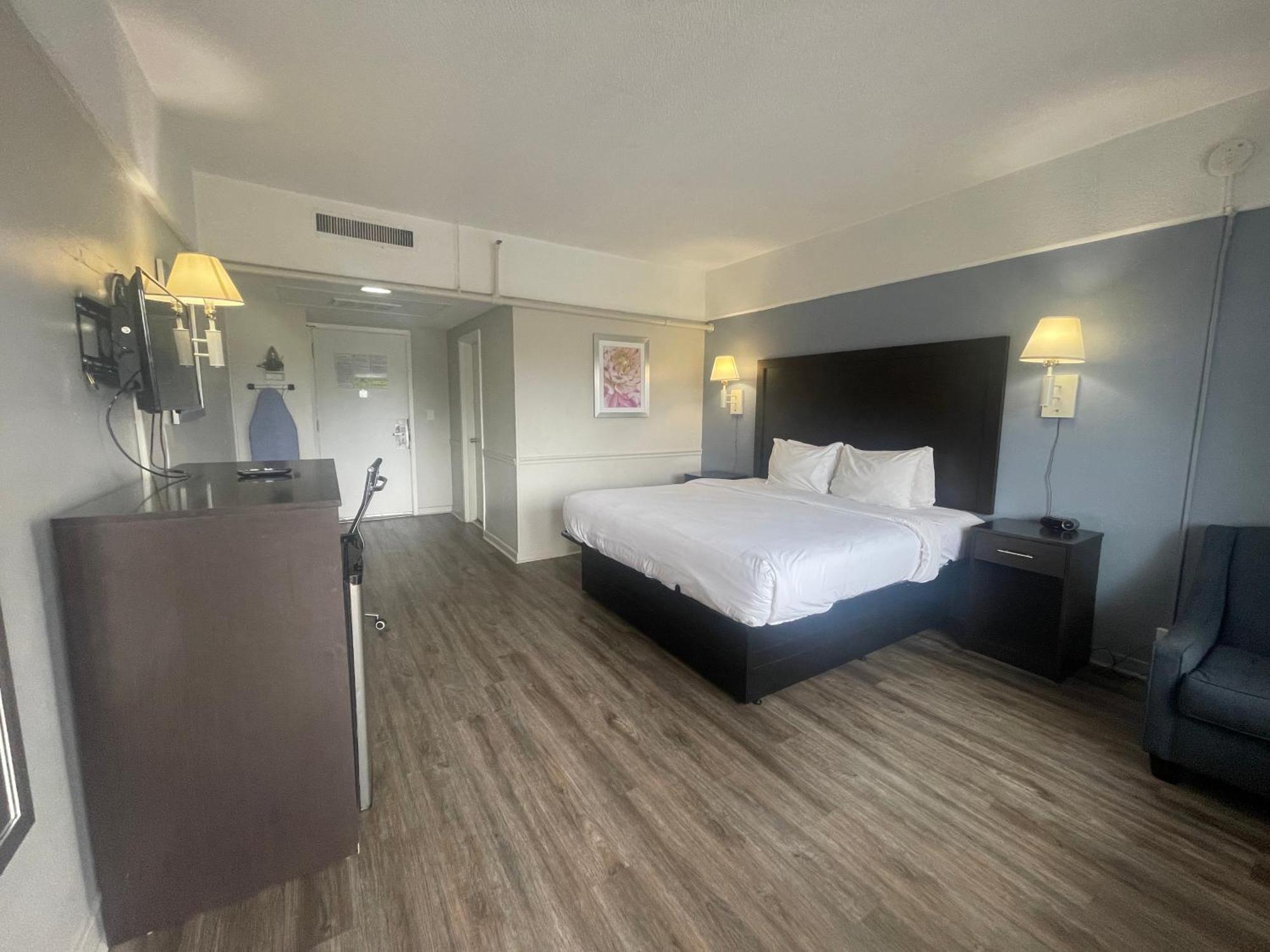 Motel 6 Norfolk, Va East Little Creek מראה חיצוני תמונה