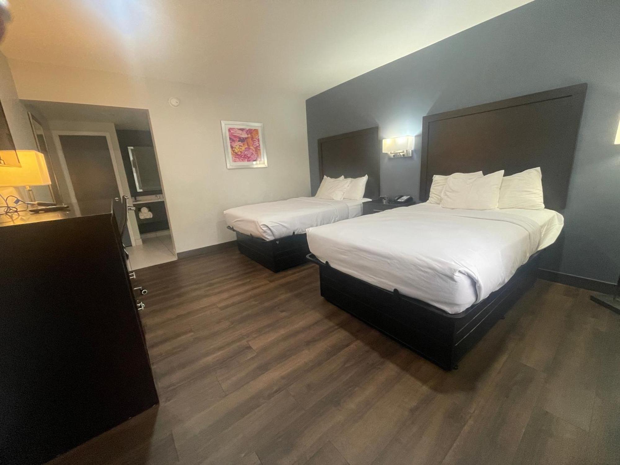 Motel 6 Norfolk, Va East Little Creek מראה חיצוני תמונה