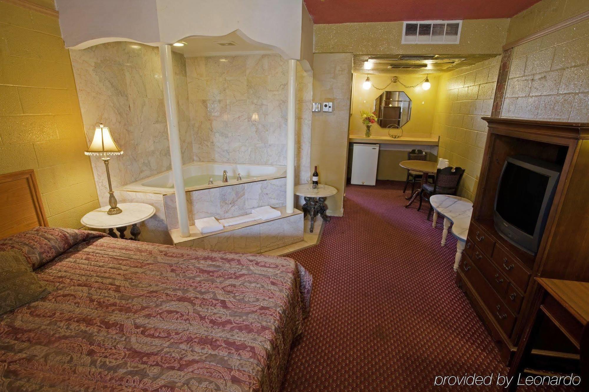 Motel 6 Norfolk, Va East Little Creek מראה חיצוני תמונה